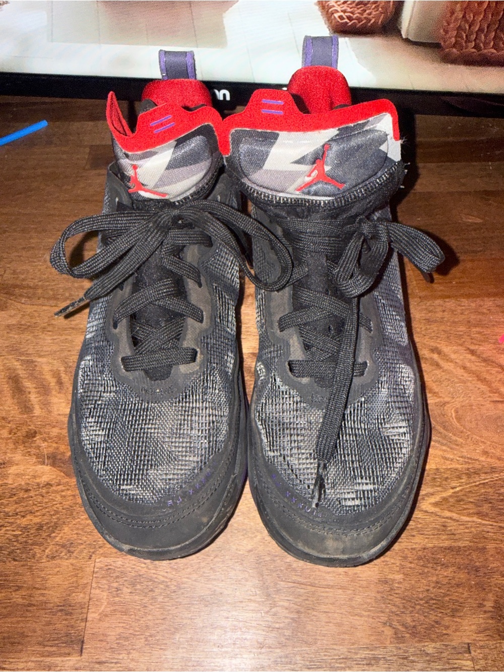 Air Jordan 37 GS “Raptors size 6Y